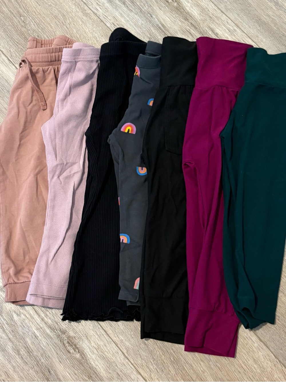 7 Bottoms Lot/Bundle - 4 Leggings, 2 Flare, 1 Sweatpants